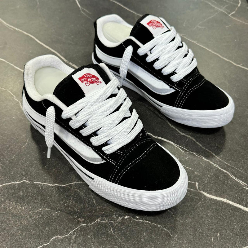 Vans KNU School